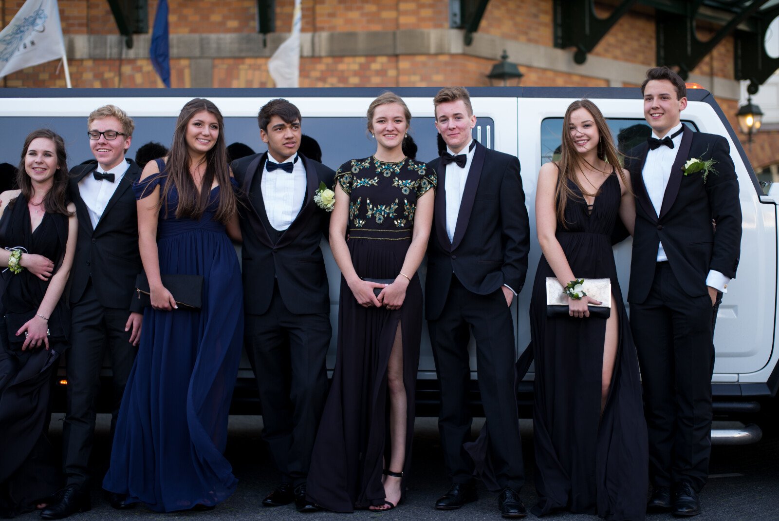 27 Leading Prom AfterParty Ideas for a Night to Remember